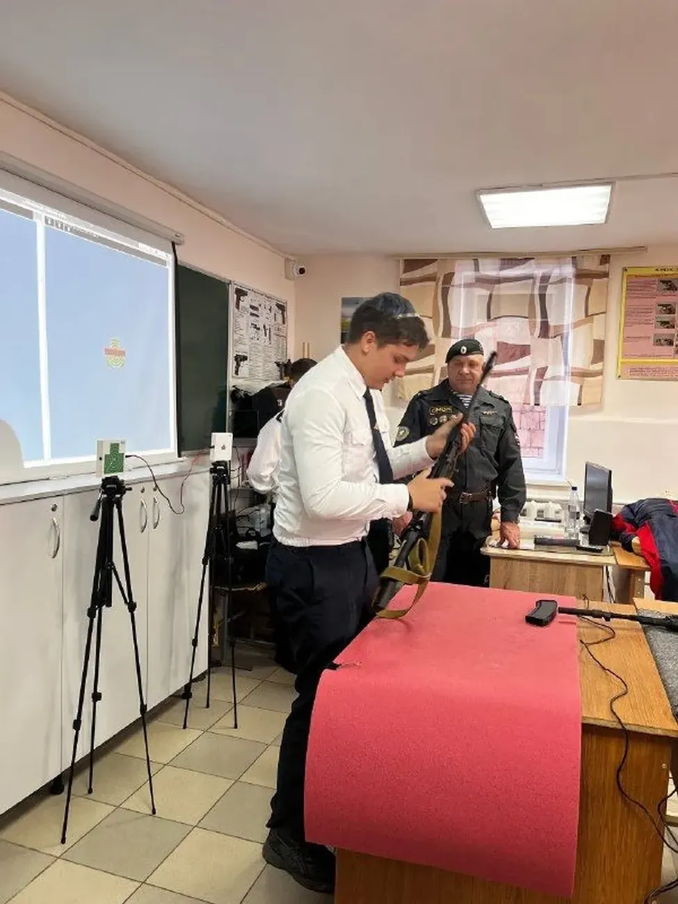 ee598a8f-fc0c-455f-8db7-463e570ec9b3